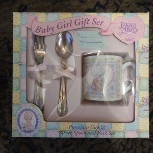 Precious Moments Baby Girl Gift Set New In Box 1996